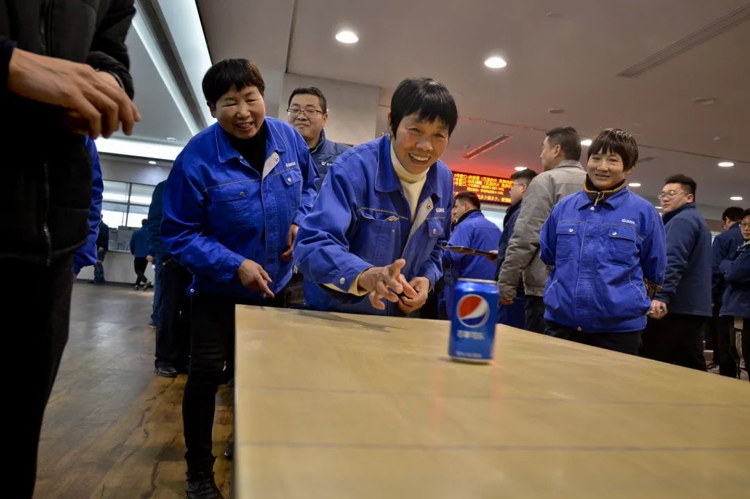 正月十五春先到 巨人家園鬧元宵